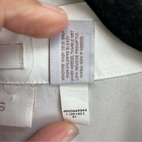 Chico’s popover work blouse non iron long sleeve button front size medium 8 - Picture 7 of 7